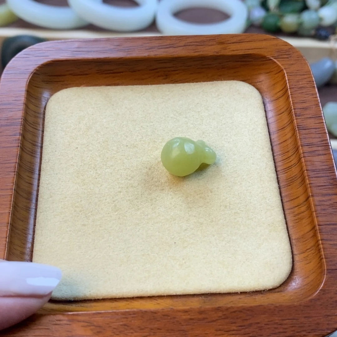 和田玉未镶嵌颈饰A***e