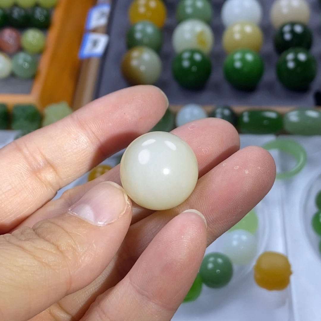 和田玉散珠卡18藕粉