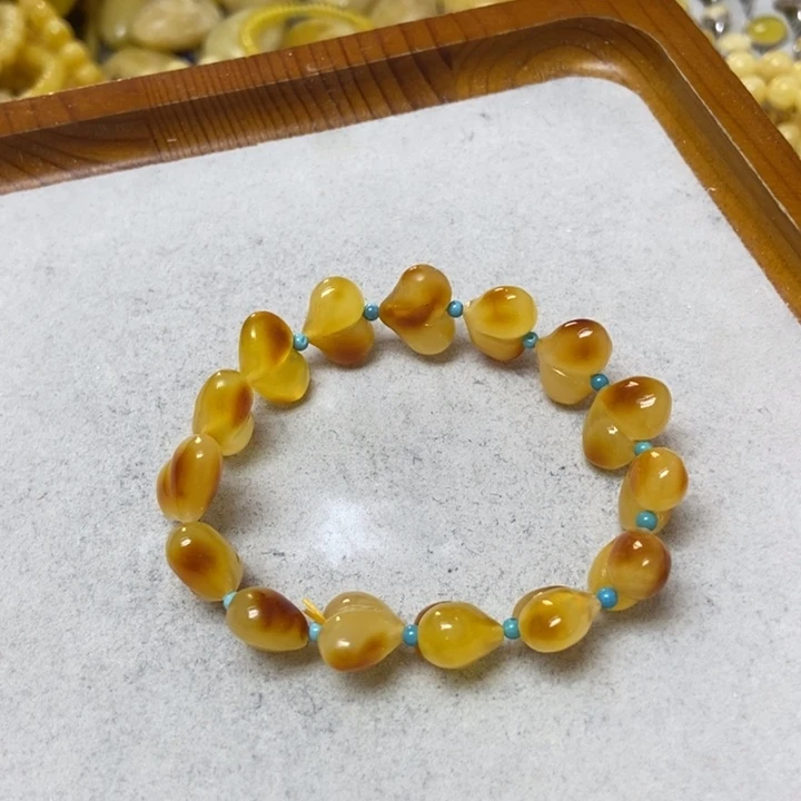 蜜蜡未镶嵌裸石手串