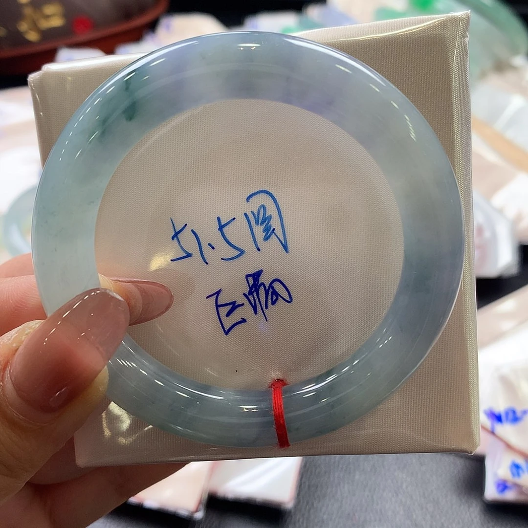 翡翠手镯未镶嵌51.5圆