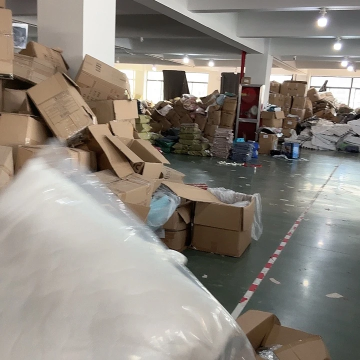聚酯纤维蓝色盒子单人床垫三件套瑕疵