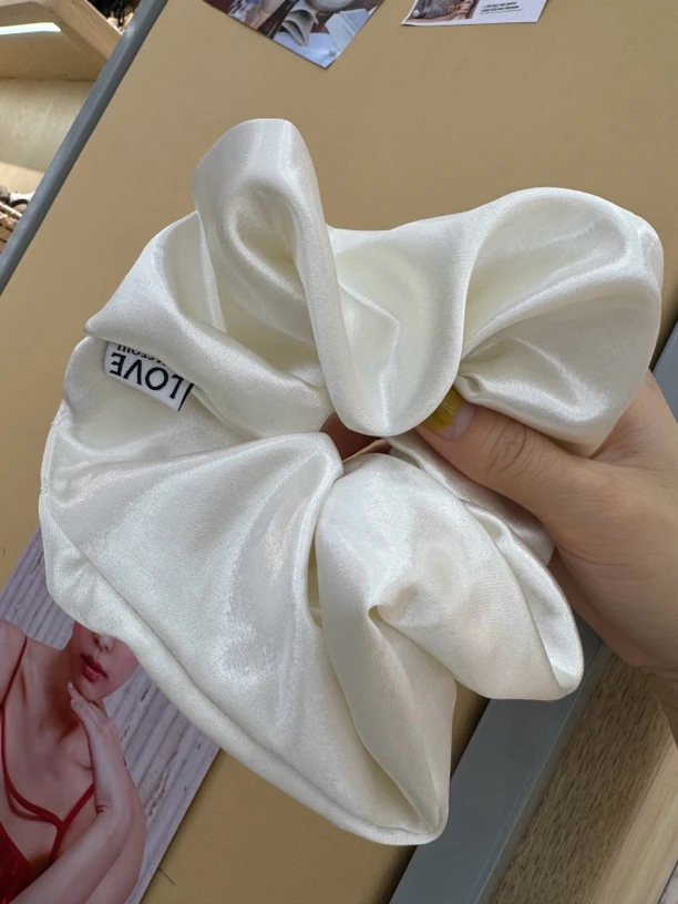 白色醋酸发圈气质款