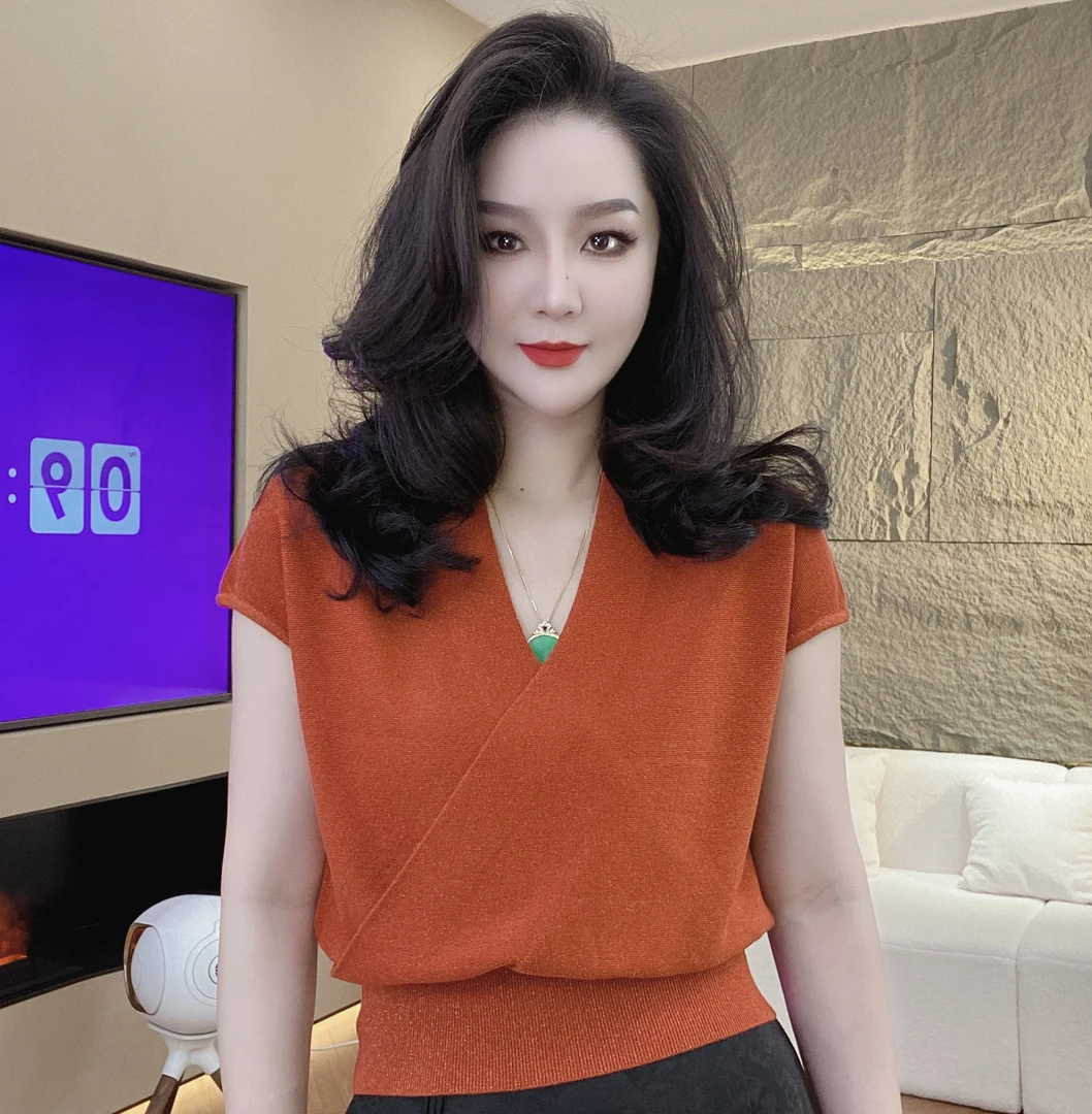 V领气质女人味交叉桑蚕丝针织上衣