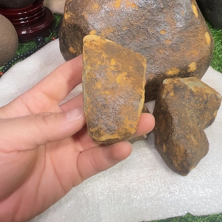 用****6黄乡雨石一手货源