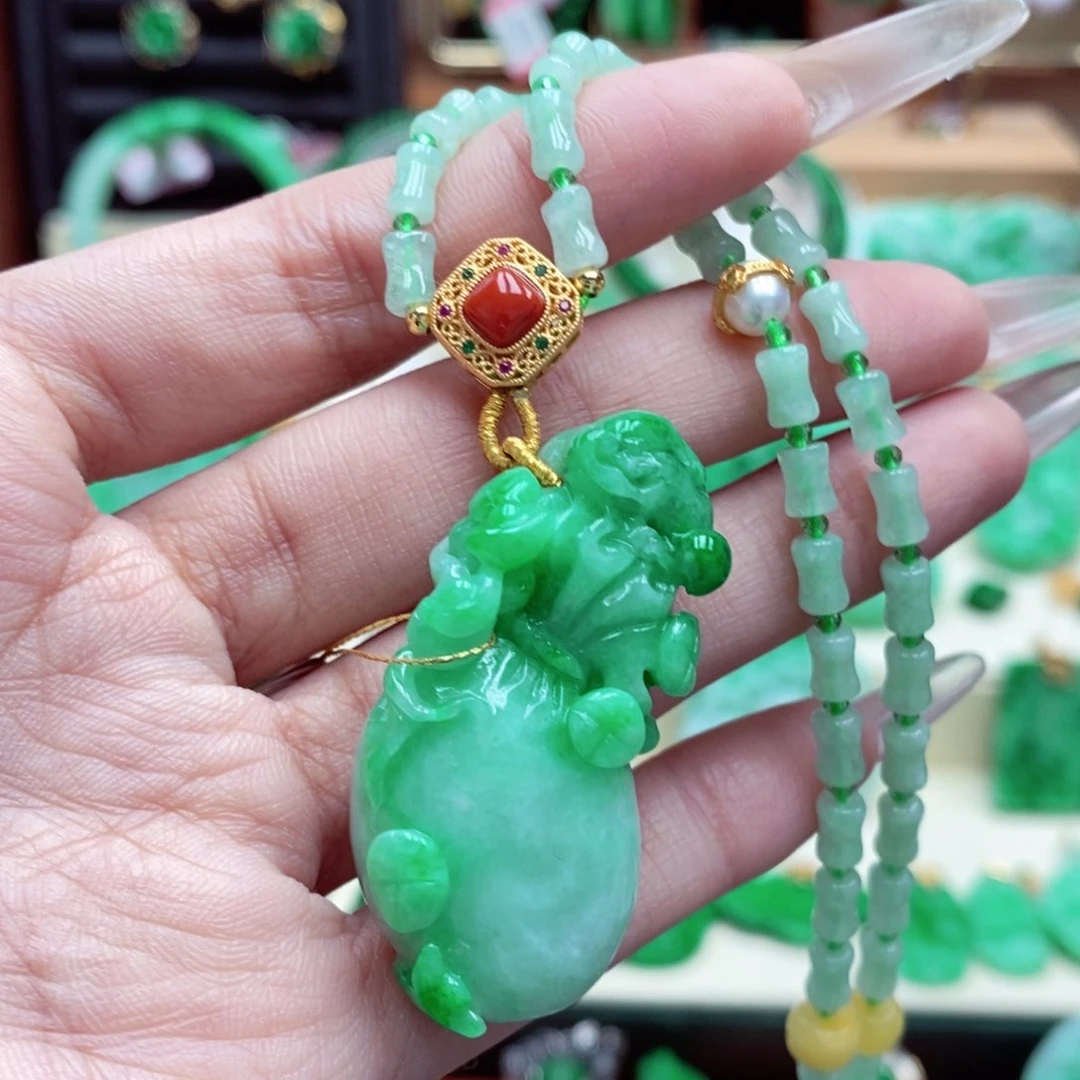 颈饰未镶嵌翡翠翡翠吊坠