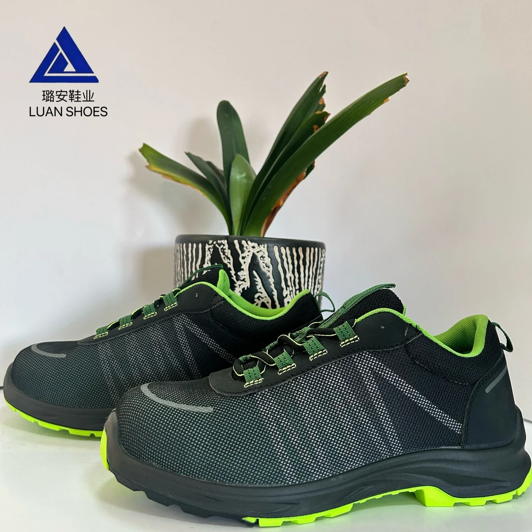 璐安璐安劳保鞋2025新款防滑耐磨舒适透气轻钢头工地劳保鞋男鞋