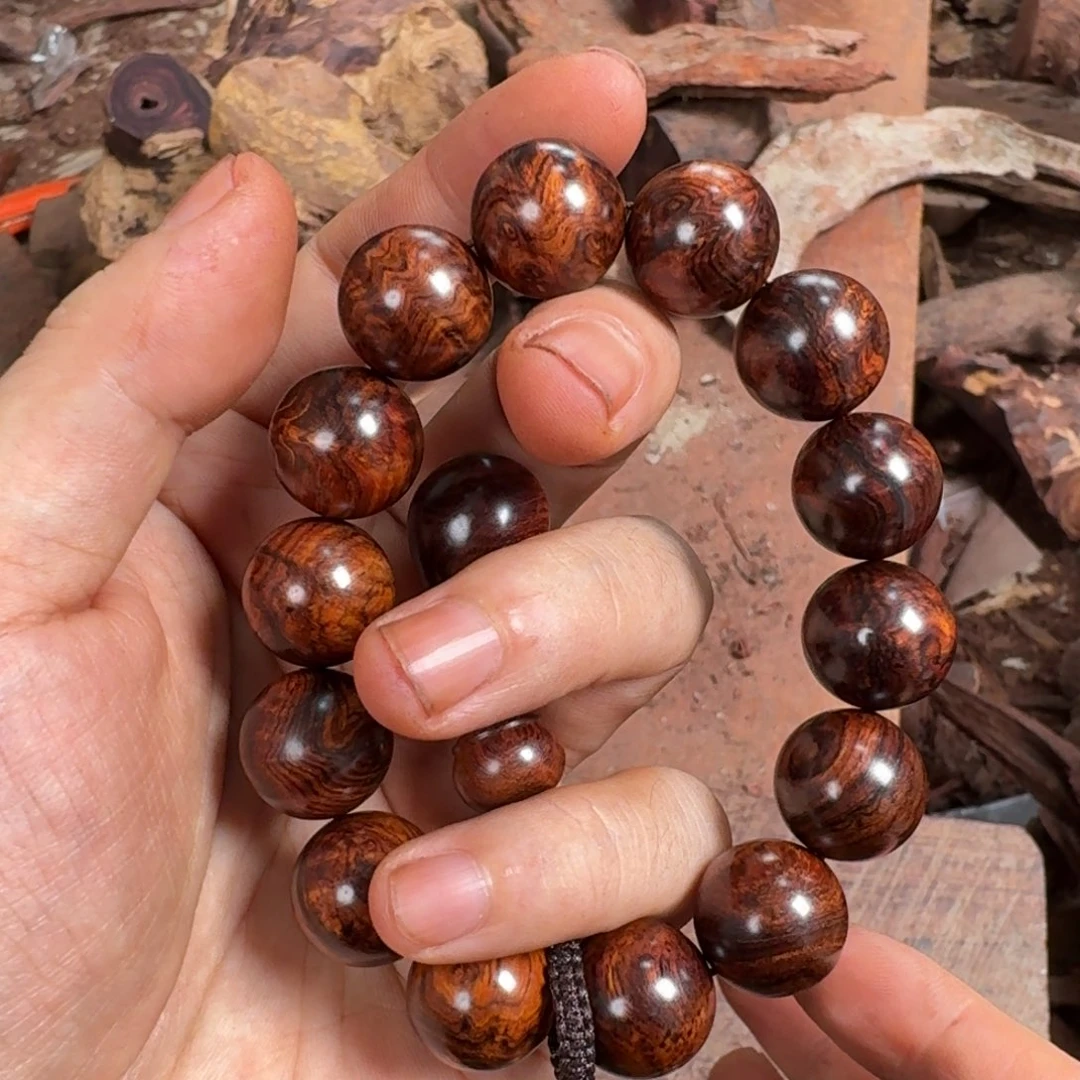 朱***和黄花梨/降香黄檀手串海黄1.6拍品不退换