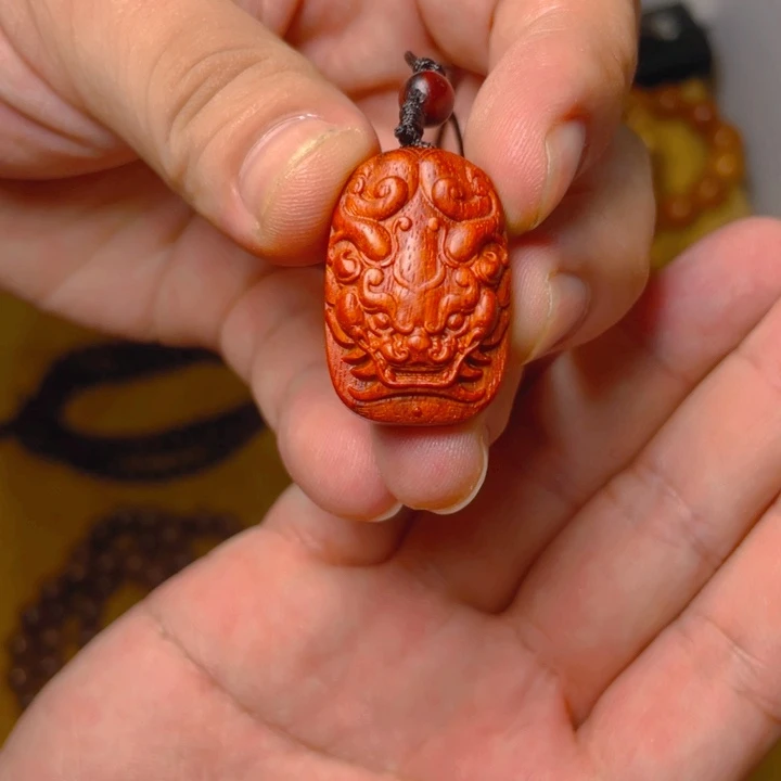 檀香紫檀（小叶紫檀）吊坠印度小叶紫檀貔貅吊坠