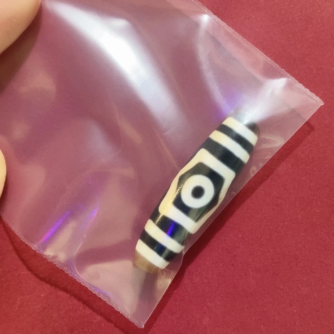 郑***帅合金颈饰玛瑙/玉髓（覆膜）行运宝盖三