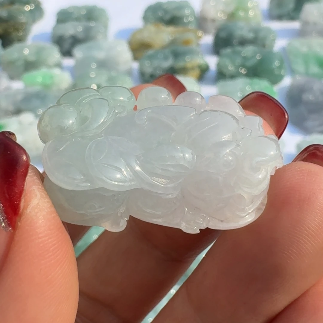 定制翡翠未镶嵌貔貅