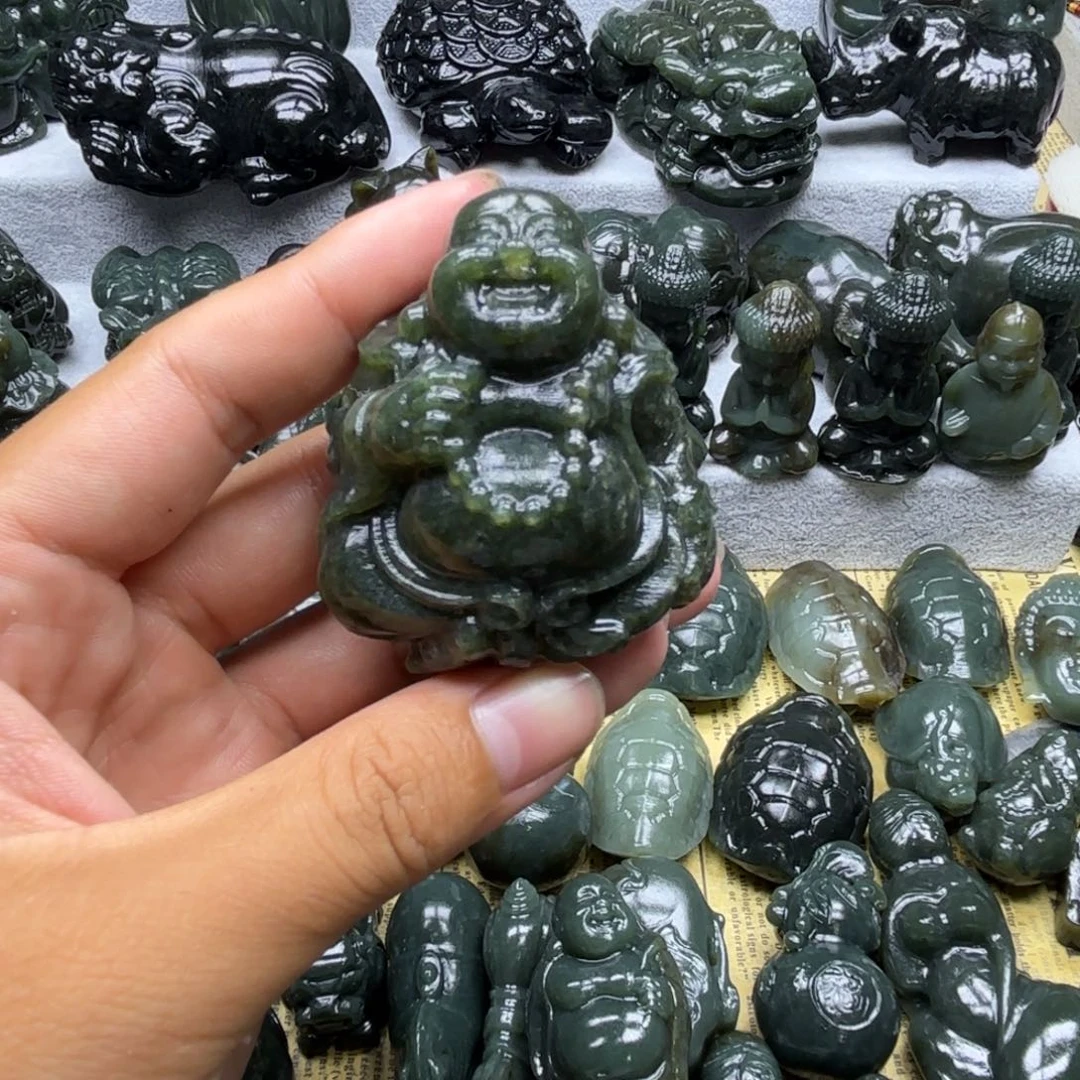 君***玉和田玉（糖玉）未镶嵌颈饰