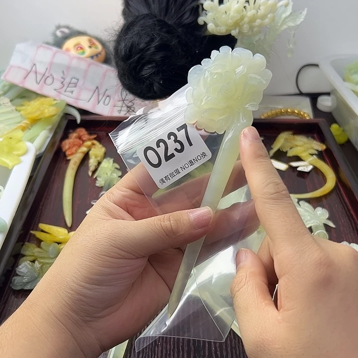 合金蛇纹石玉发饰杨