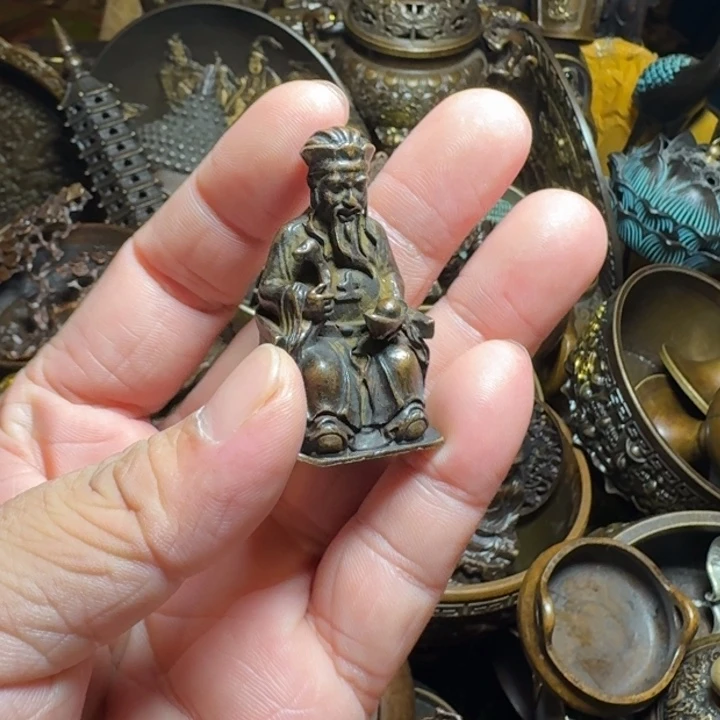 铜器摆件收收藏藏