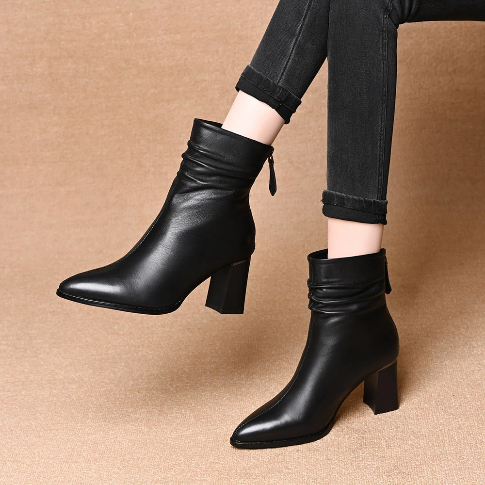 头层牛皮褶皱尖头粗跟短靴秋冬加绒保暖法式气质后拉链高跟时装靴