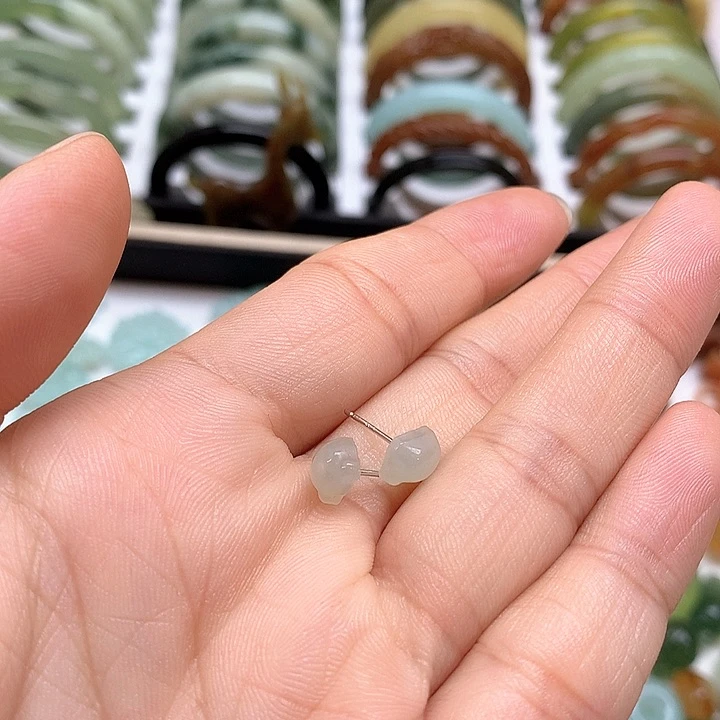 蛇纹石玉耳环银S925镶嵌嬴*里