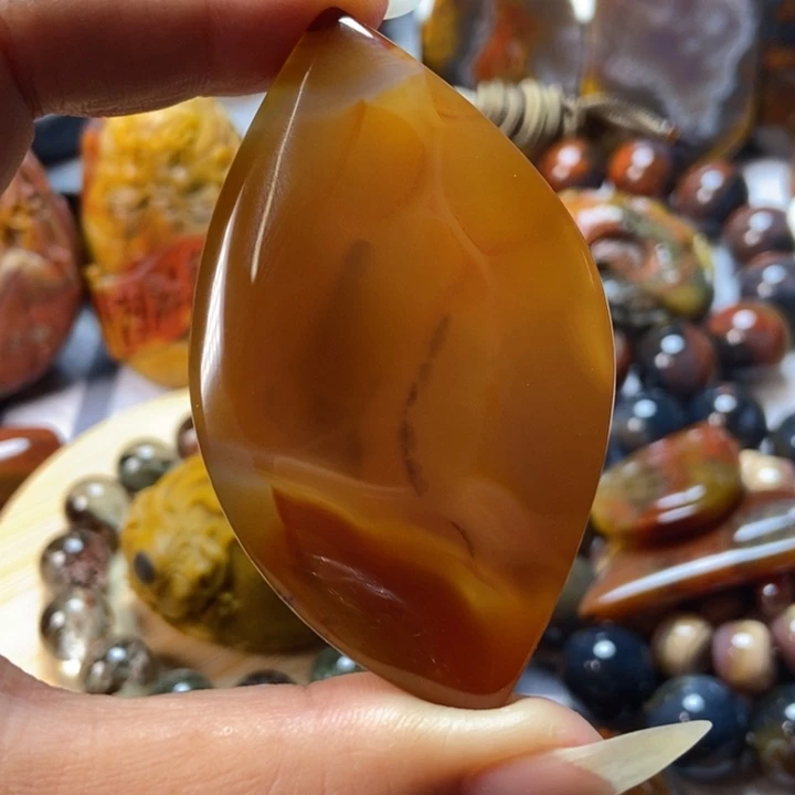 未镶嵌颈饰玛瑙/玉髓