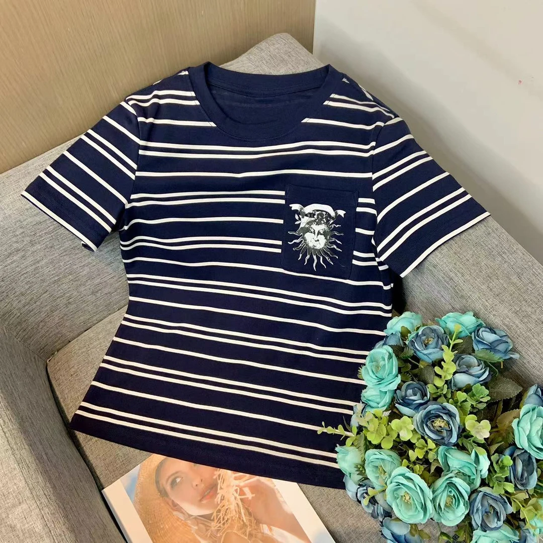 新款百搭轻奢印花短袖女M8177