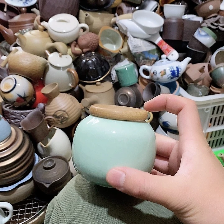 瓷片荷花的小尾巴都不