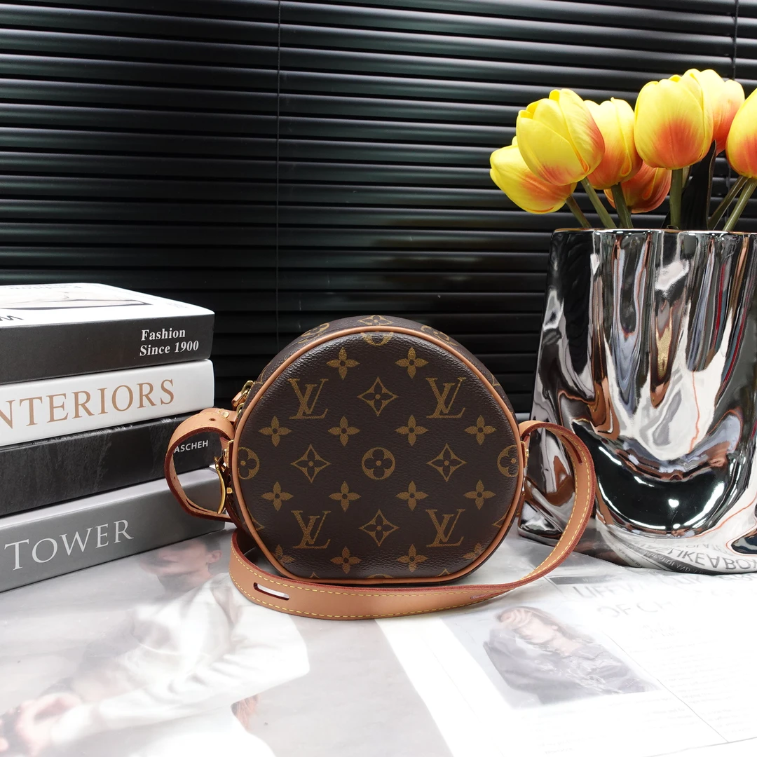 95新 LouisVuitton/路易威登 单肩包/T10277662