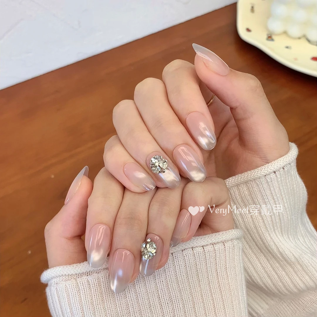 VERY MEET冰透裸色追光猫眼高级堆钻纯欲显白短椭圆美甲贴28