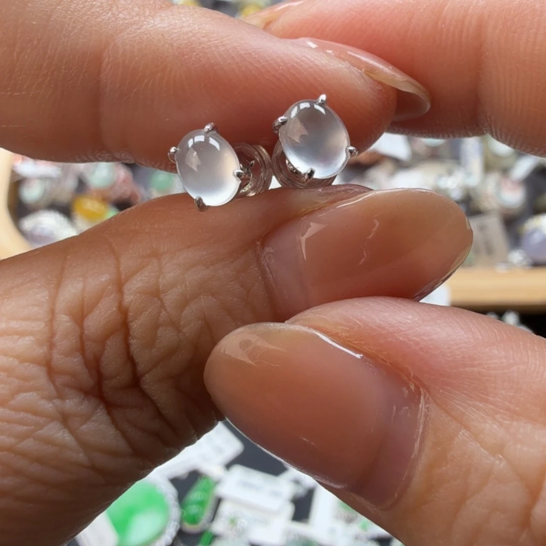 翡翠18K金镶嵌戒指8062