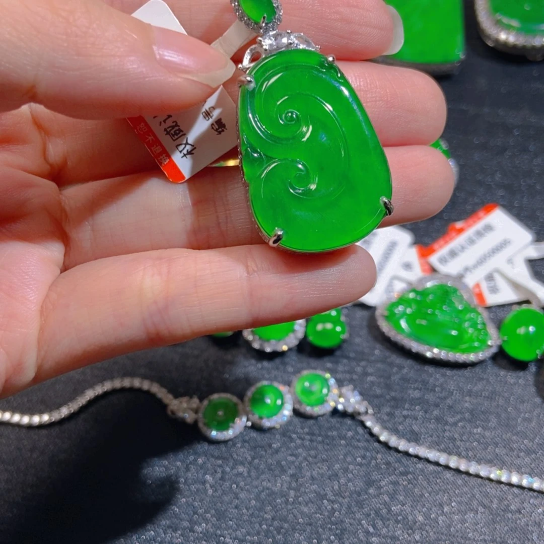翡翠银S925镶嵌吊坠(不含链)