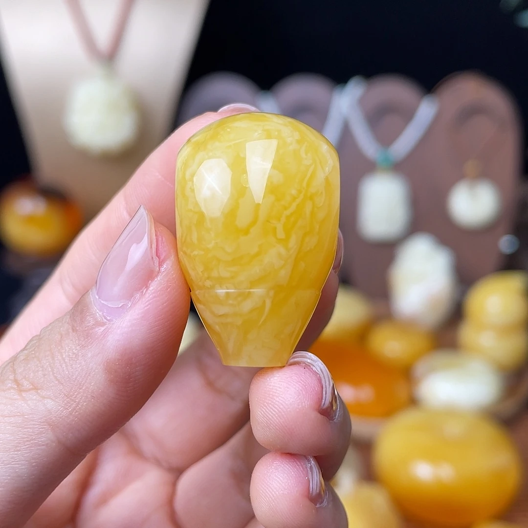 琥珀未镶嵌珠宝奇石