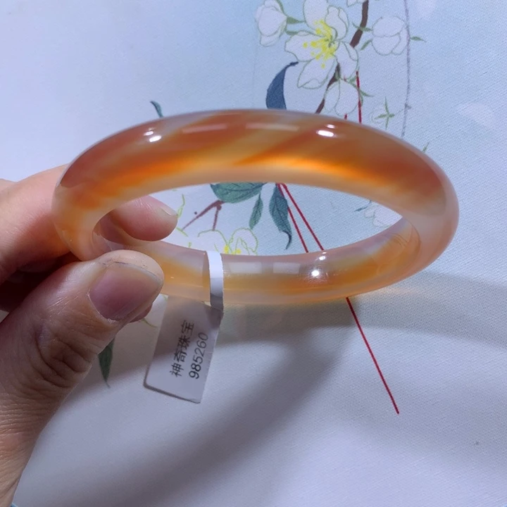 玛瑙/玉髓手镯未镶嵌酣**周