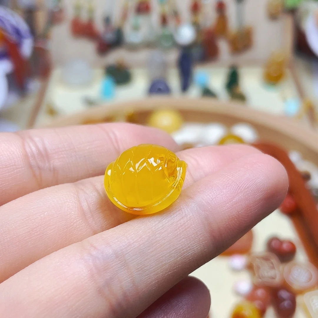 裸石琥珀未镶嵌订制
