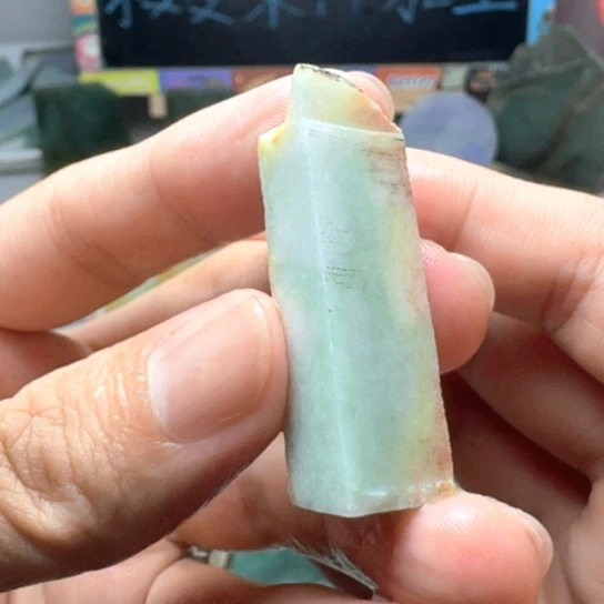 翡翠未镶嵌颈饰57112