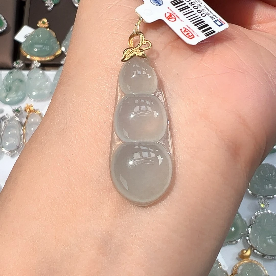 翡翠18K金镶嵌吊坠(不含链)福豆