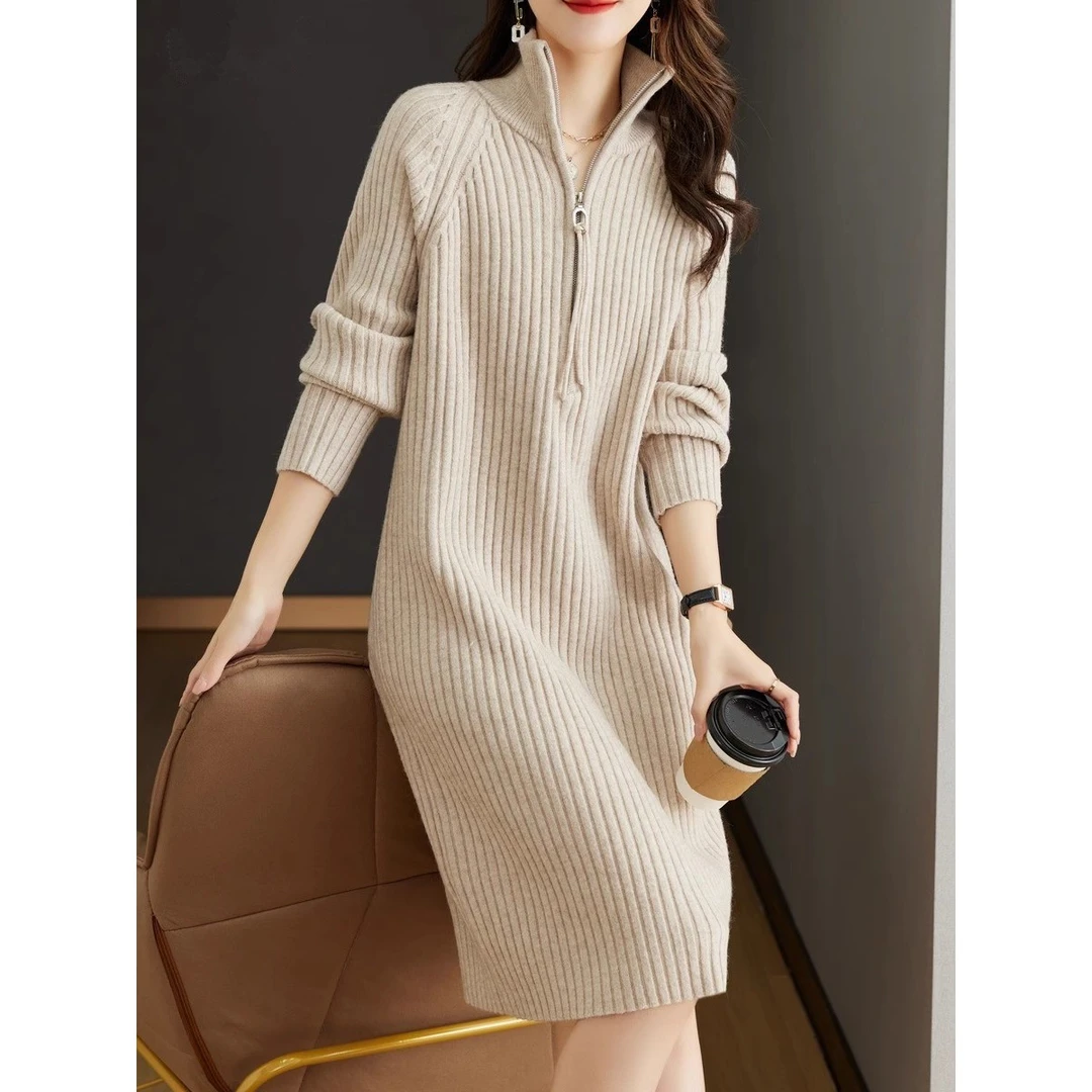 2025秋冬新款针织针织连衣裙中长款拉链宽松休闲立领毛衣裙女