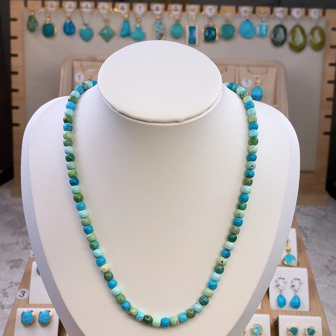 绿松石未镶嵌颈饰