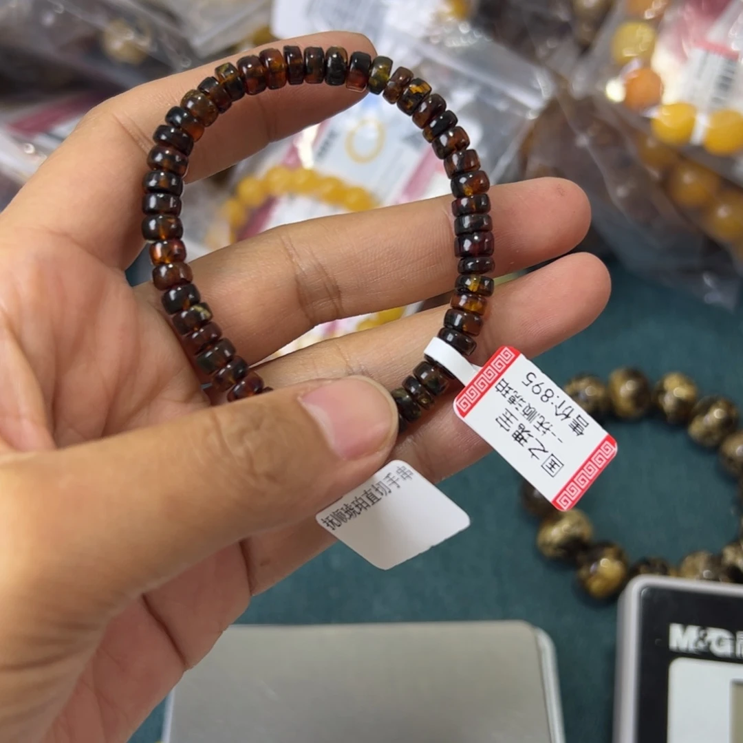 琥珀珠宝奇石未镶嵌681