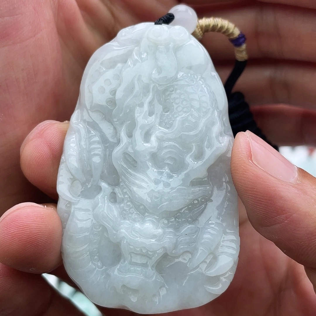 翡翠未镶嵌颈饰第**元翡翠