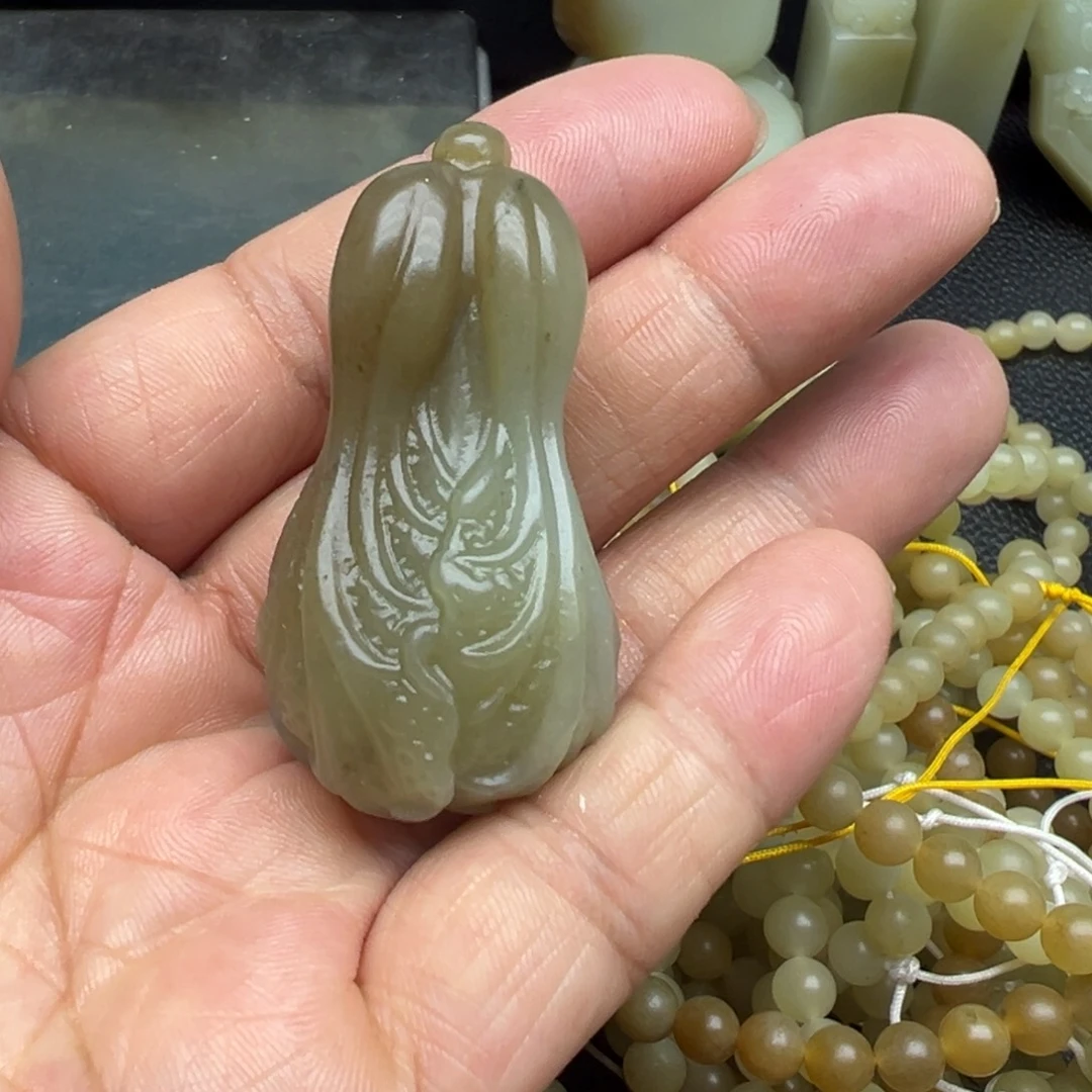 和田玉（糖玉）未镶嵌吊坠(不含链)