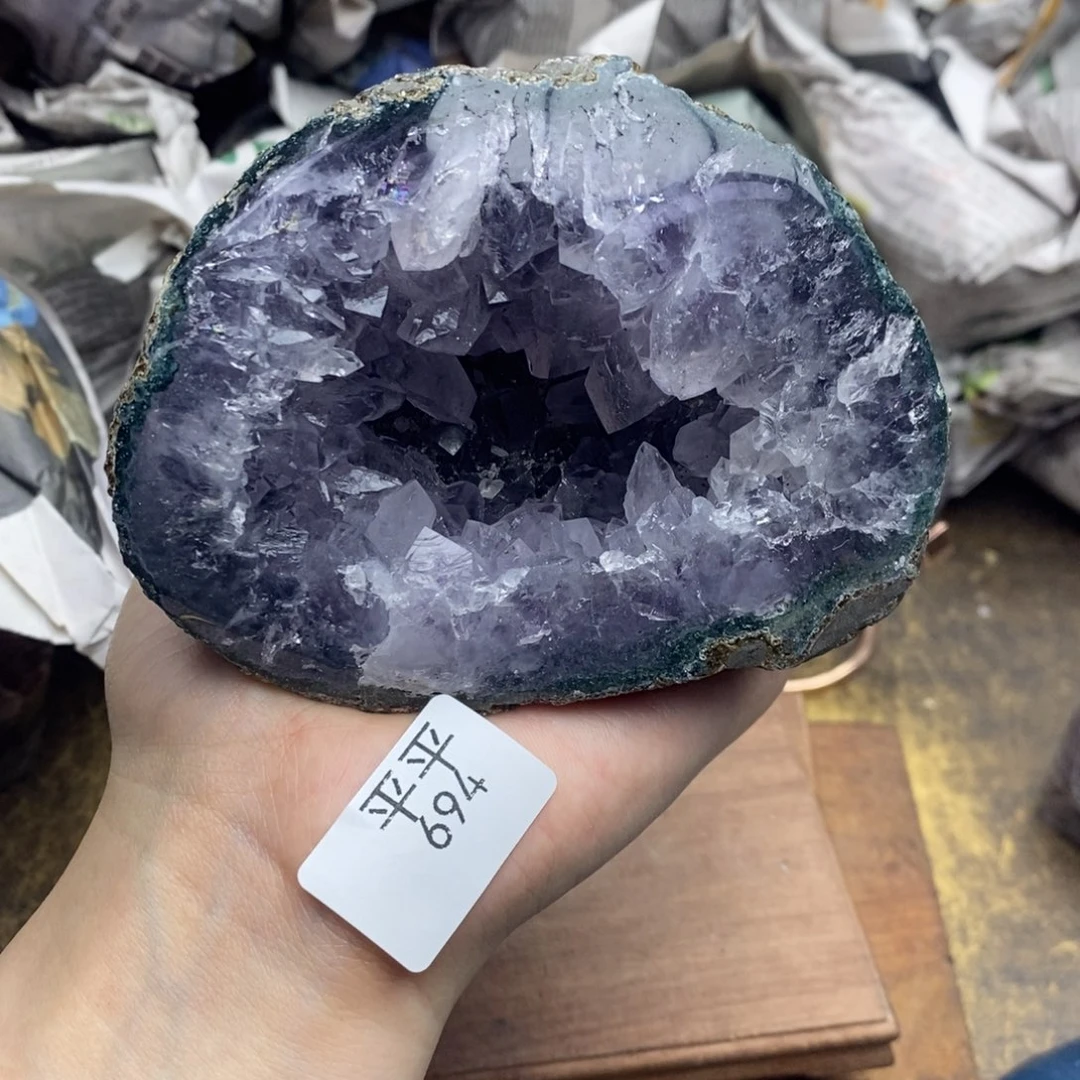 乌拉圭未镶嵌紫晶