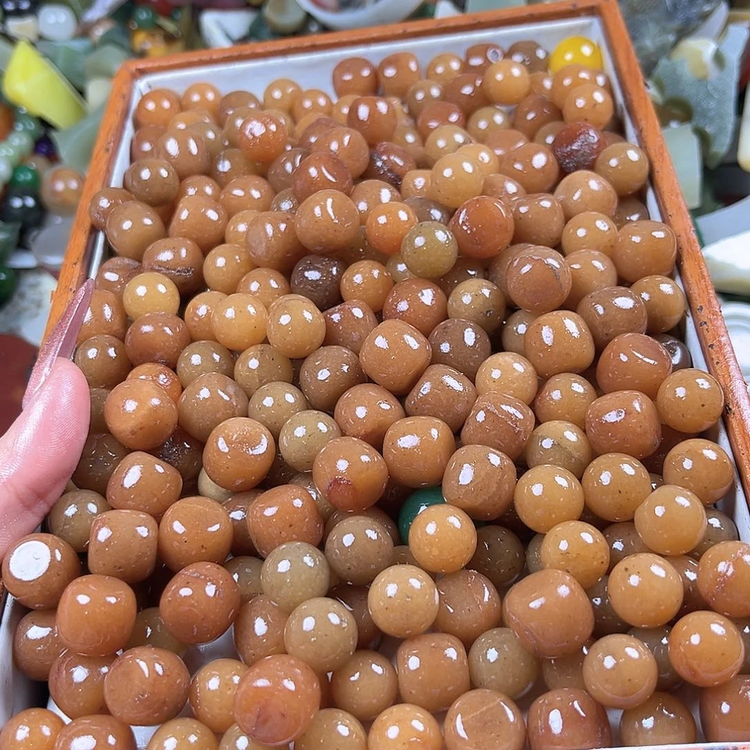 颈饰未镶嵌和田玉（糖玉）