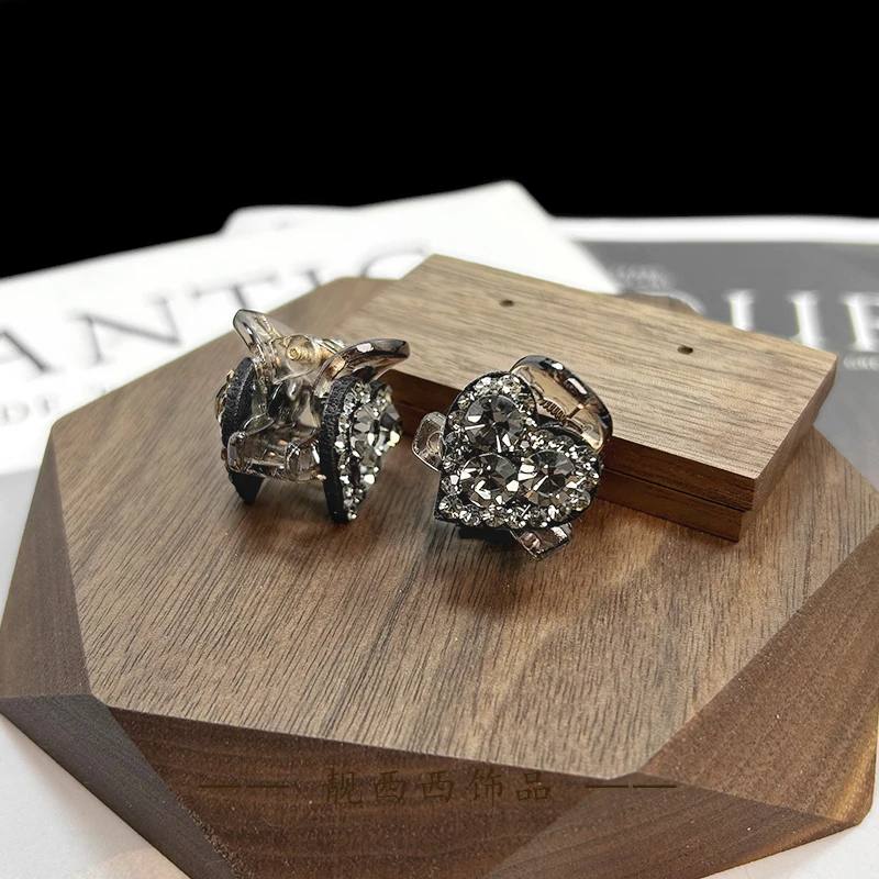 【LXX靓西西】120 刘海抓夹2厘米精致小爱心满钻碎发夹一对装