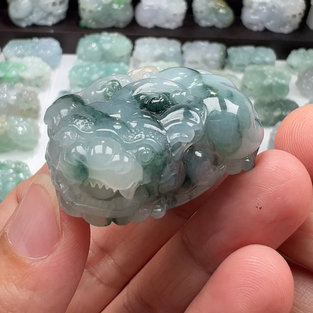 颈饰未镶嵌翡翠貔貅