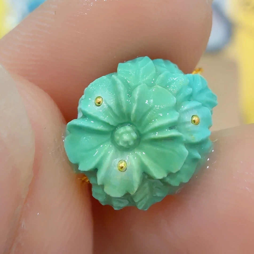 绿松石未镶嵌珠宝奇石