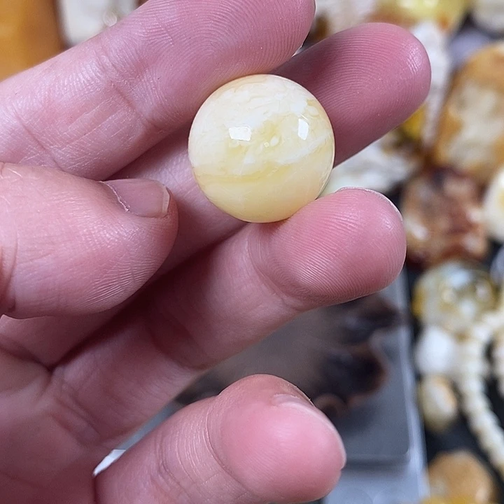 裸石琥珀未镶嵌我