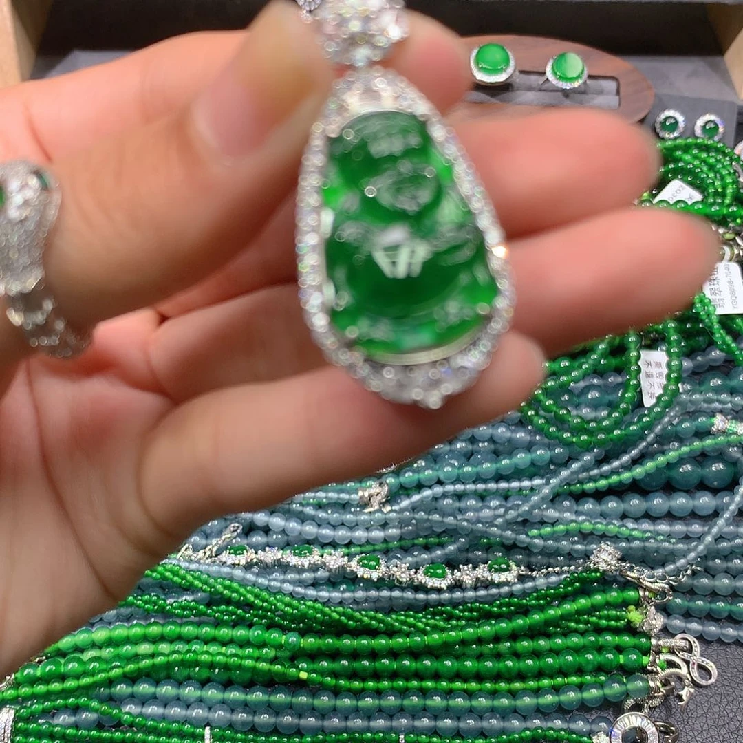 翡翠戒指未镶嵌天然翡翠