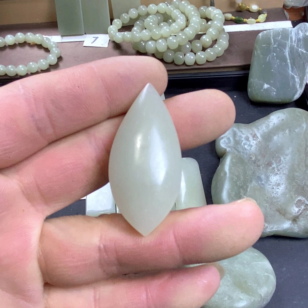 颈饰未镶嵌和田玉只***太018