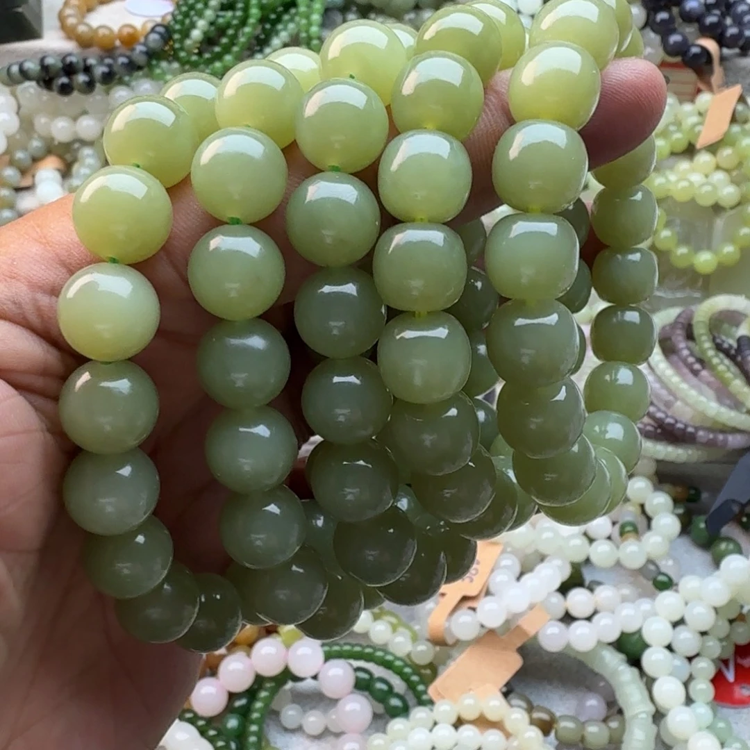 未镶嵌手链和田玉多样性发一