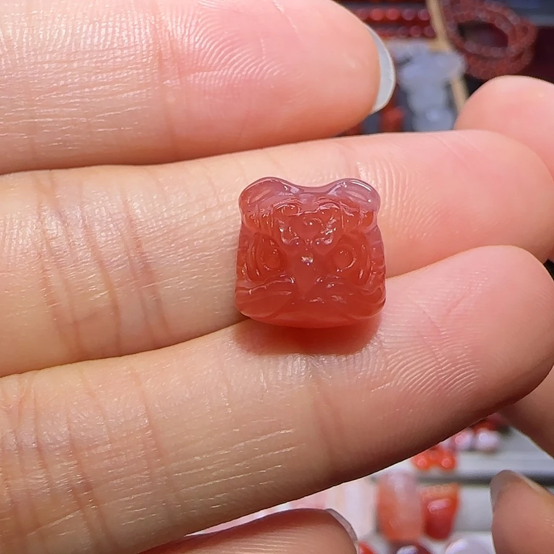 未镶嵌南红玛瑙珠宝奇石