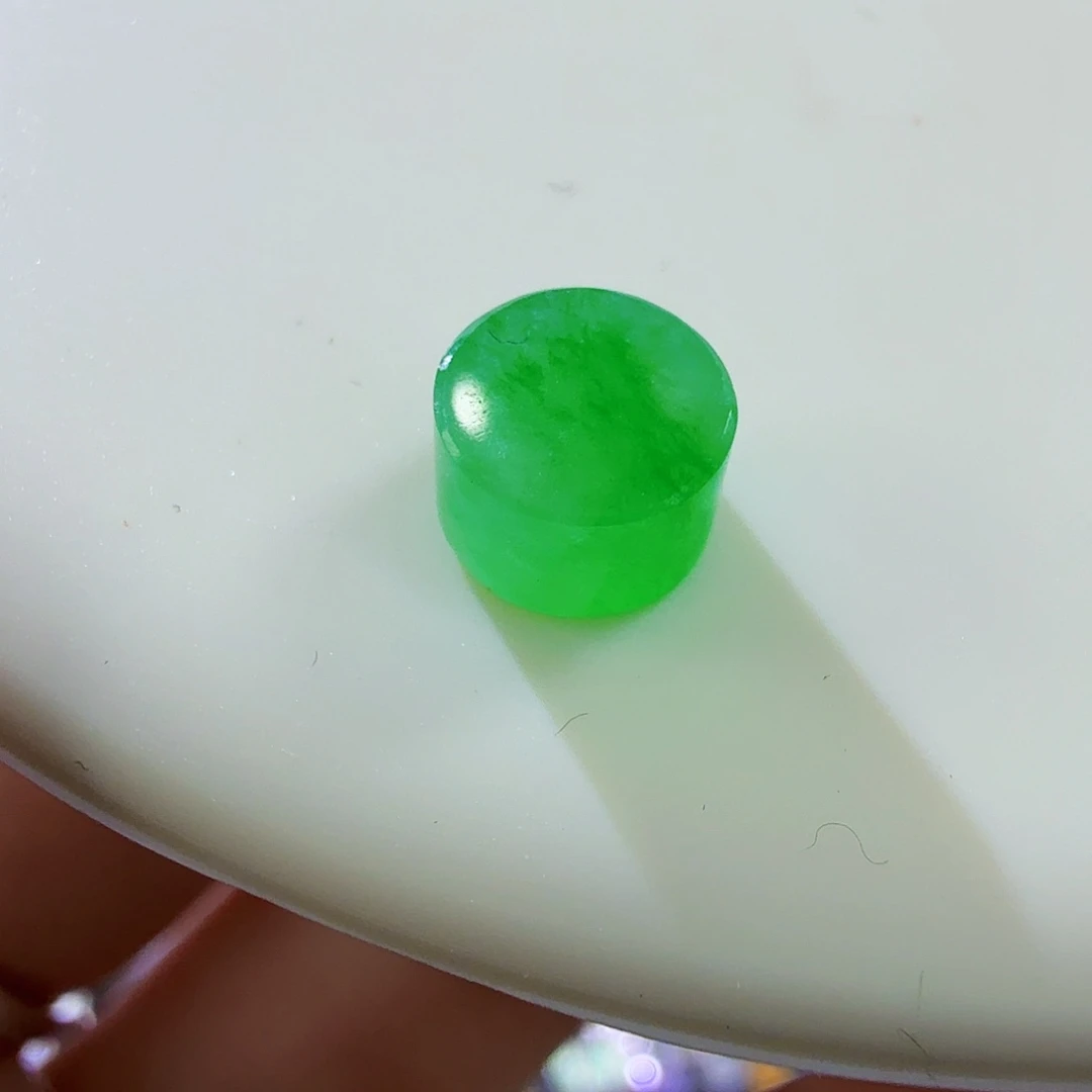 翡翠未镶嵌颈饰裸石