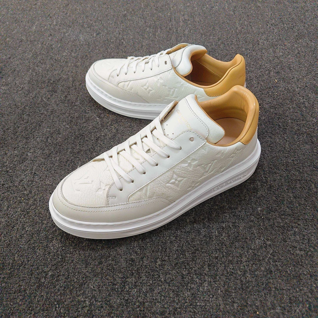 99新 LouisVuitton/路易威登 Beverly白色板鞋99新41码公价8600
