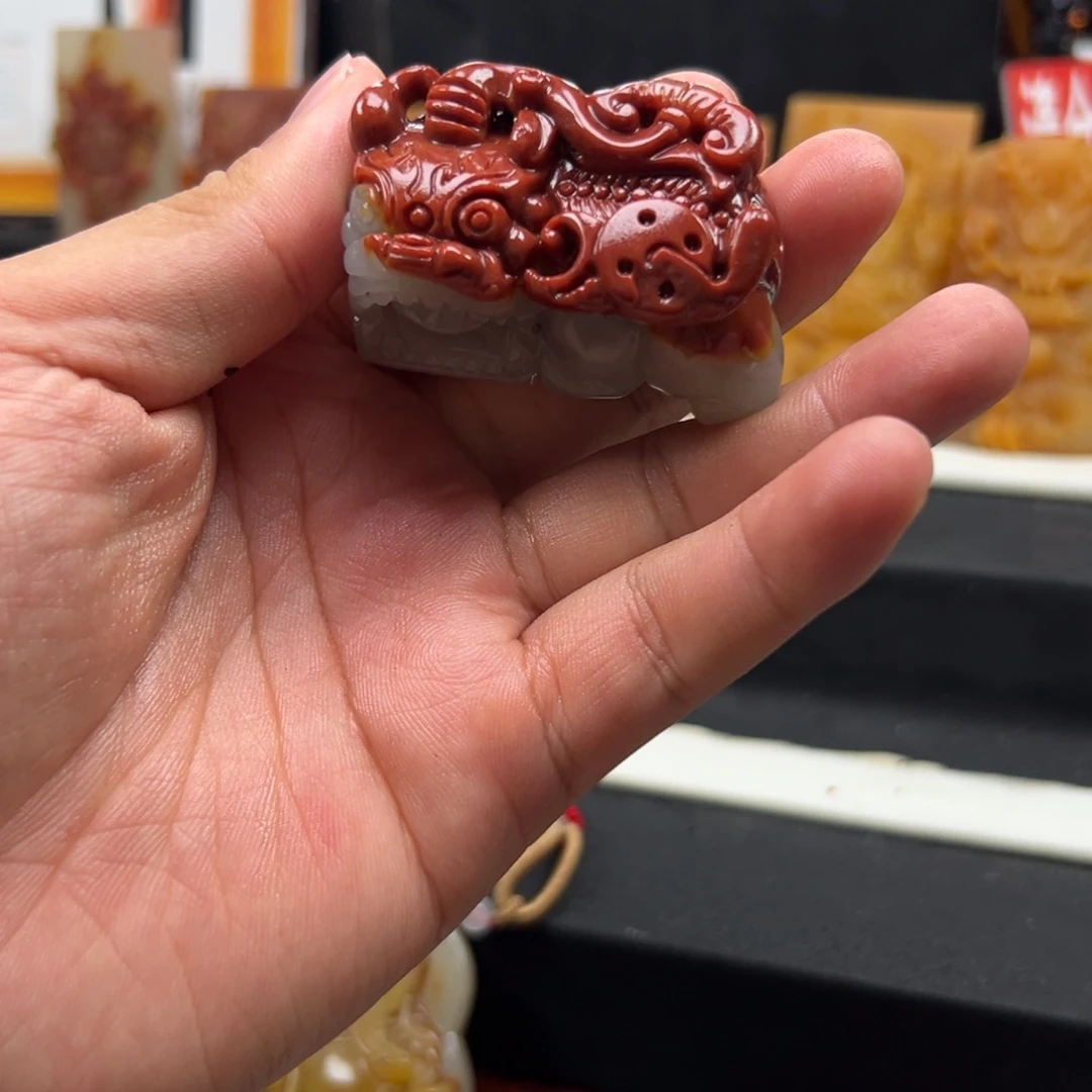 石英质玉（黄龙玉）未镶嵌多样性发货，发其一