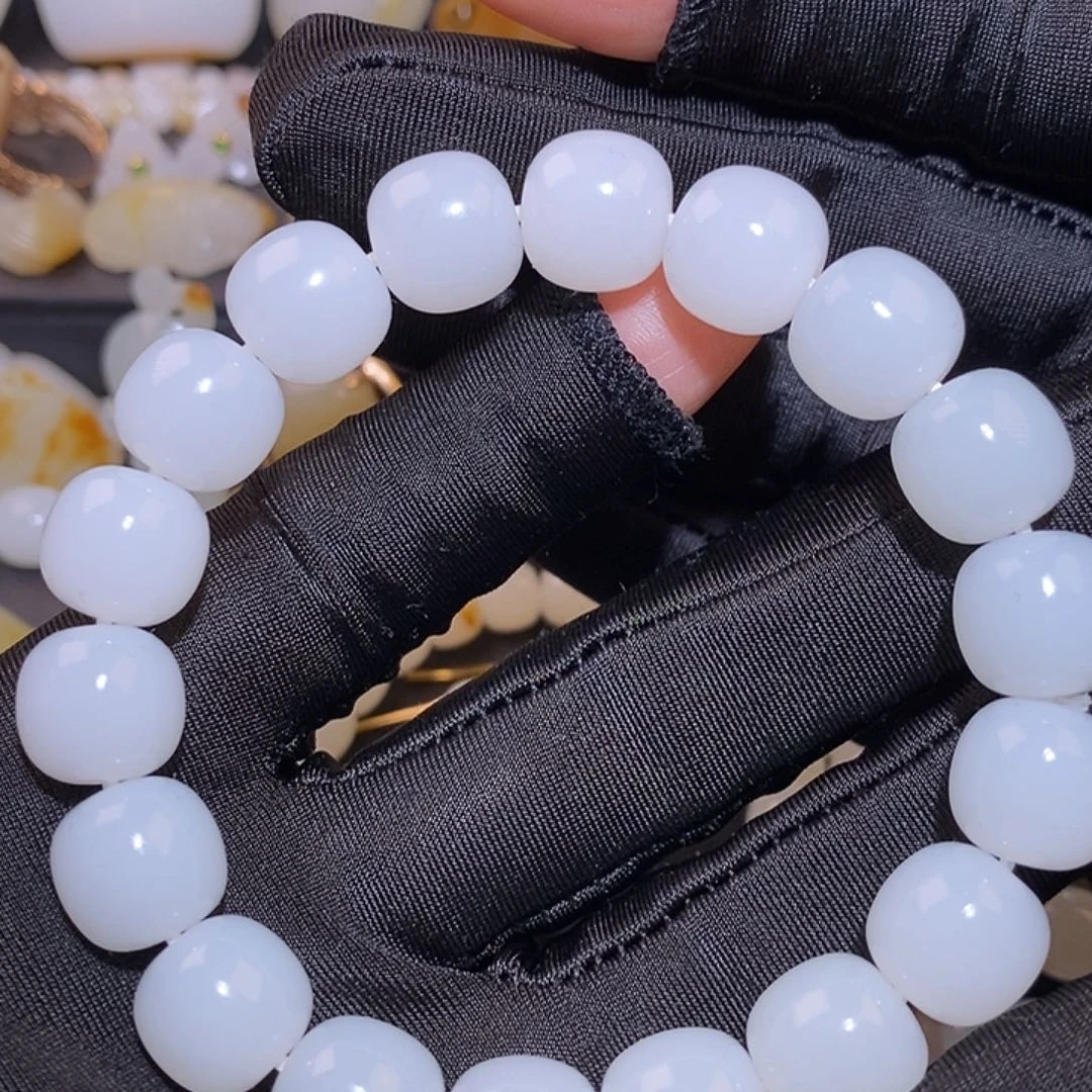 用***9和田玉未镶嵌手链